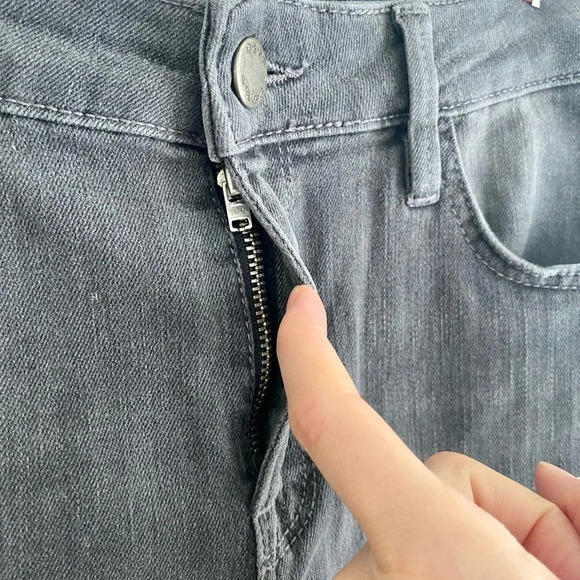 FREE People Gray High Rise Distressed  Hem Flare Bootcut Jeans Size 28 - Picture 8 of 8